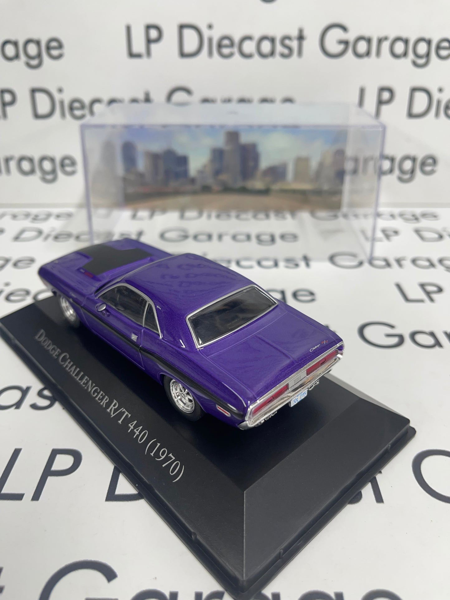 EDICOLA 1970 Dodge Challenger R/T 440 Plum Crazy 1:43 Diecast