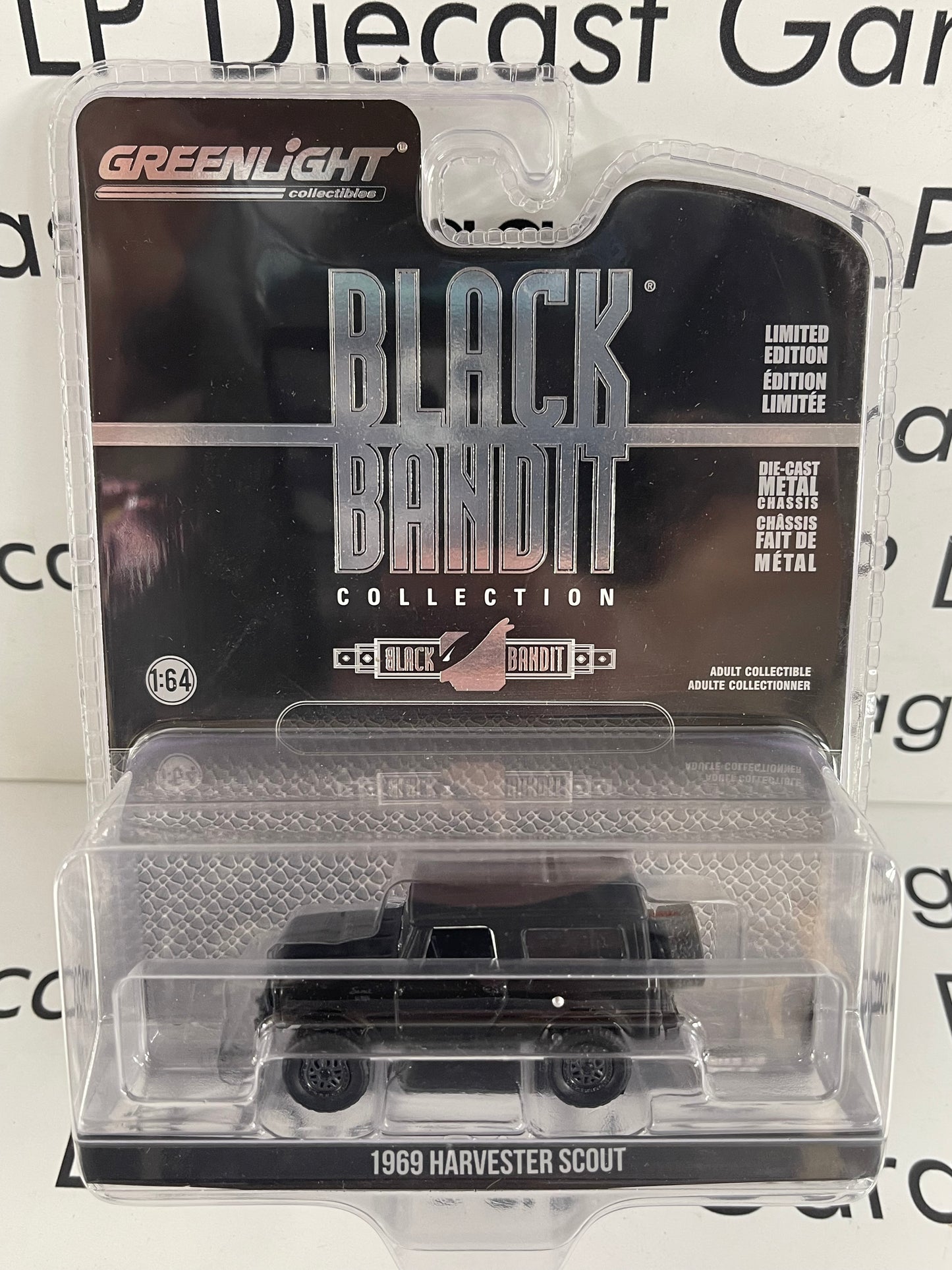 GREENLIGHT 1969 International Harvester Scout 1:64 Diecast Black Bandit