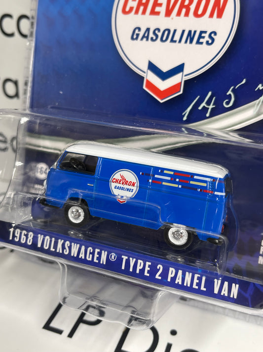 GREENLIGHT 1968 Volkswagen Type 2 Panel Chevron 1:64 Diecast