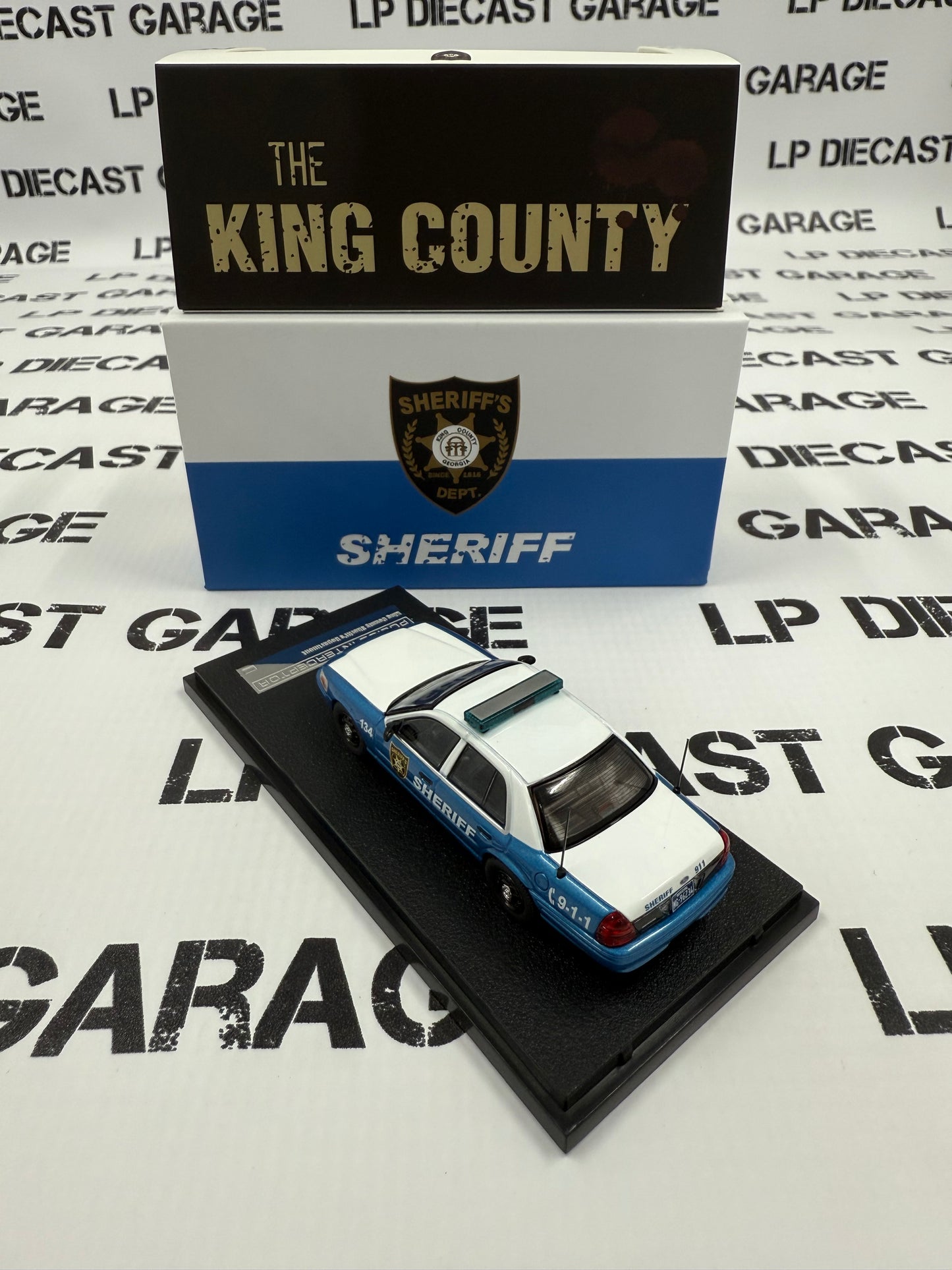ROLLIN Ford Crown Victoria Georgia Sheriff King County 1:64 Diecast Walking Dead