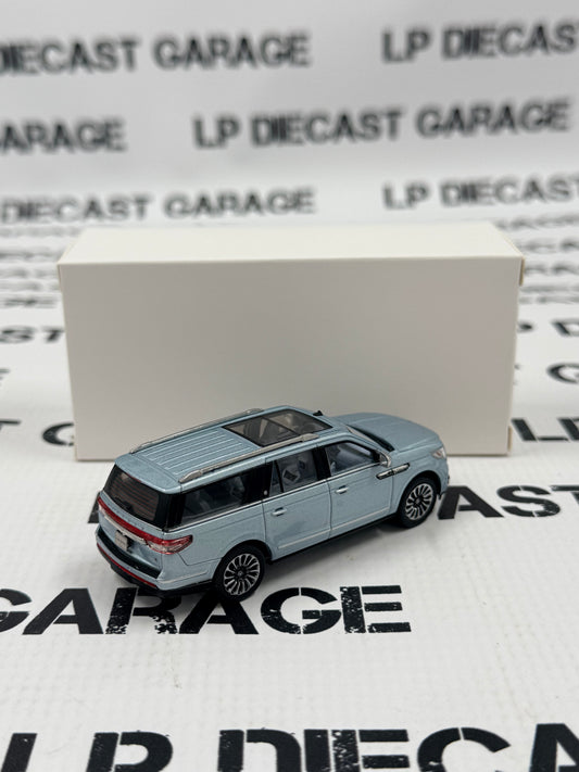 MODEL TRUCK 2024 Lincoln Navigator Ice Blue SUV 1:64 Diecast