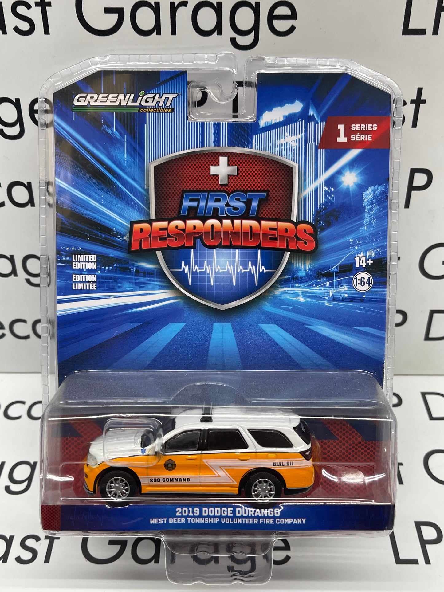 GREENLIGHT 2019 Dodge Durango West Deer PA Fire Company 1:64 Diecast First Responders