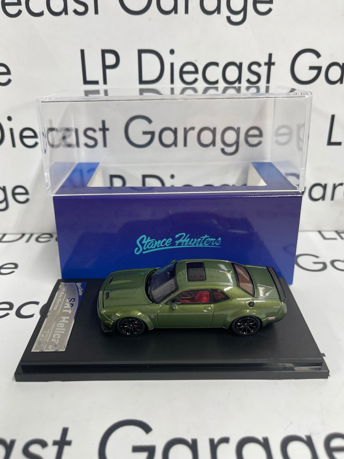 STANCE HUNTERS 2023 Dodge Challenger SRT Hellcat Green 1:64 Diecast