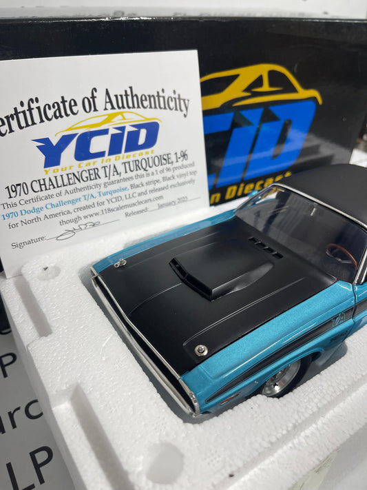 ACME YCID 1970 Dodge Challenger T/A Turquise w/ Black Stripe 1:18 Diecast A1806022LTVTY