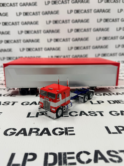 MODEL TRUCK Freightliner Semi w/ Trailer Optimus Prime 1:64 Diecast HEC Exclusive
