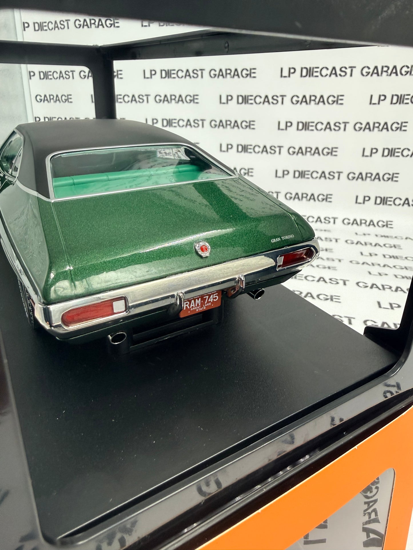IXO Models 1972 Ford Gran Torino Sport Green Metallic 1:18 Diecast Limited Edition