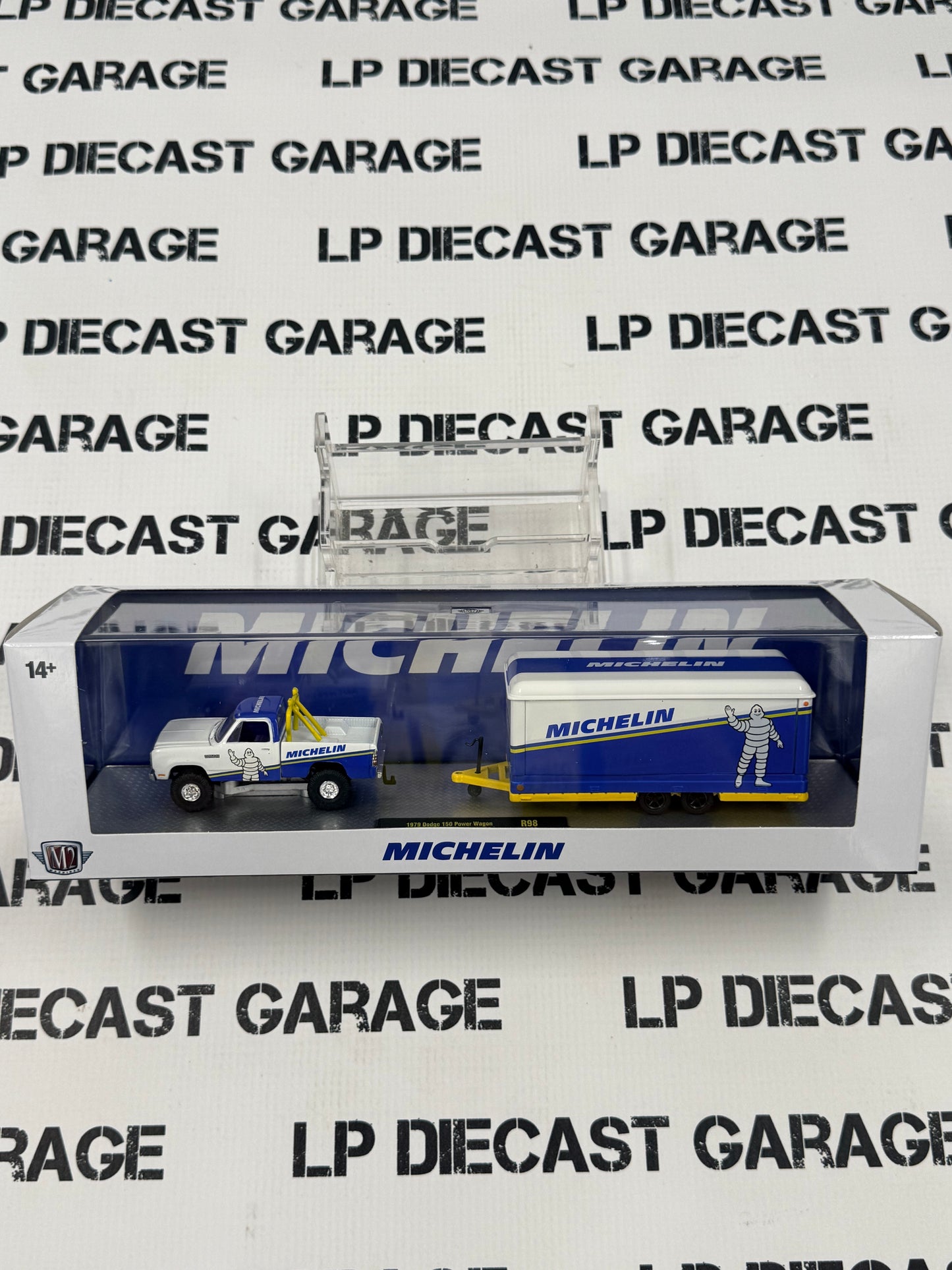 M2 Haulers 1979 Dodge 150 & 1969 Dart Michelin Trailer Set 1:64 Diecast
