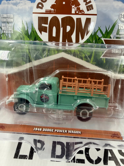 GREENLIGHT 1946 Dodge Power Wagon Strawberry Farms 1:64 Diecast Down on the Farm