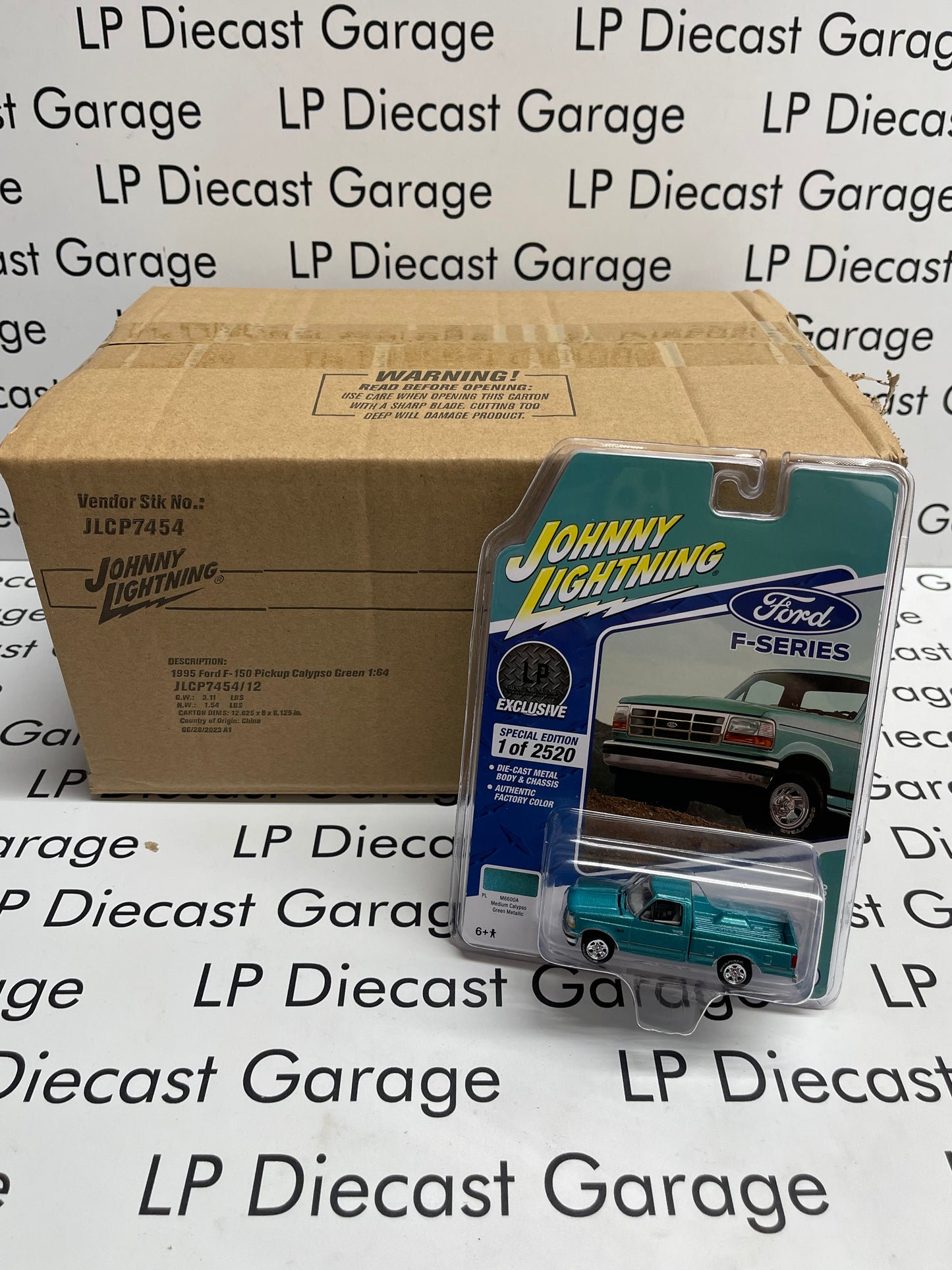 JOHNNY LIGHTNING 1995 Ford F-150 Medium Calypso Green Metallic Pick Up Truck LP Diecast Garage Exclusive  1:64 Diecast CASE OF 12