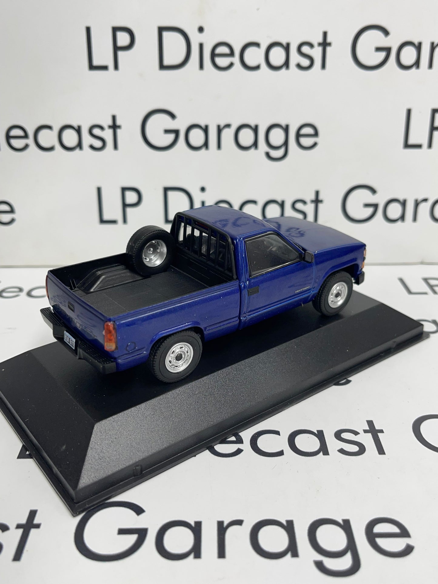 EDICOLA 1997 Chevrolet Silverado Dark Blue Truck 1:43 Diecast