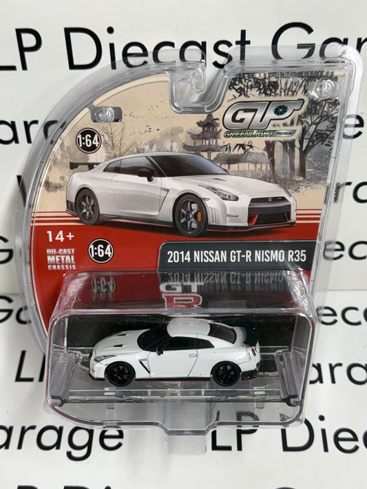 GREENLIGHT 2014 Nissan GT-R Nismo R35 White 1:64 Diecast Exclusive