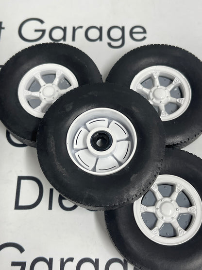 KK Scale Road Kings White Wagon Type Set of 4 Wheels for Semi Truck 1:18 Diecast