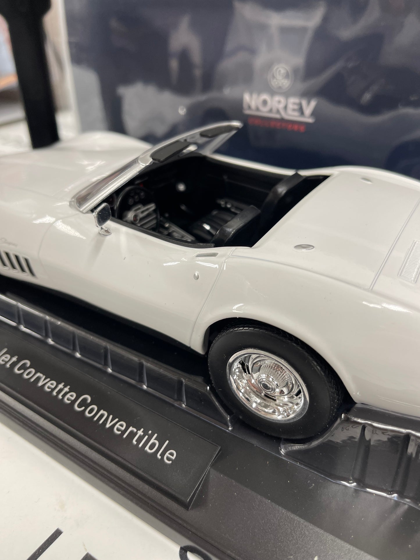 NOREV 1969 Chevrolet Corvette Convertible Can Am White 1:18 Diecast