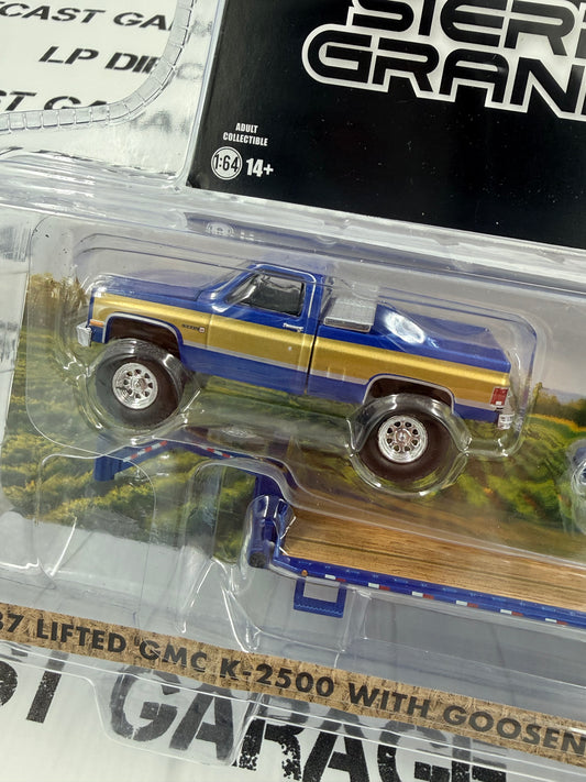 GREENLIGHT 1987 GMC Sierra K2500 Blue w/ Gooseneck Trailer 1:64 Diecast Midwest Exclusive