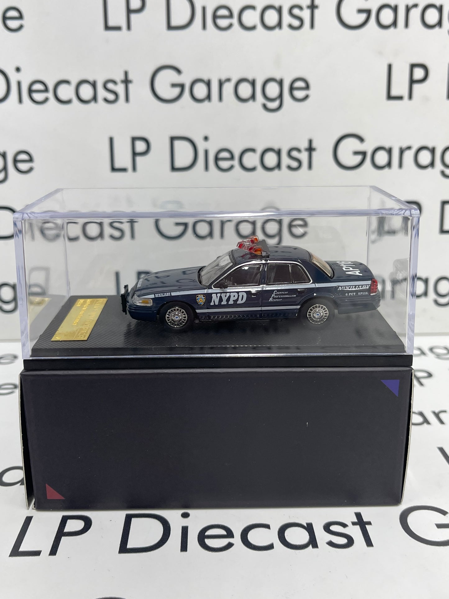 CHASE ROLLIN 2006 Ford Crown Victoria NYPD Interceptor Blue 1:64 Diecast