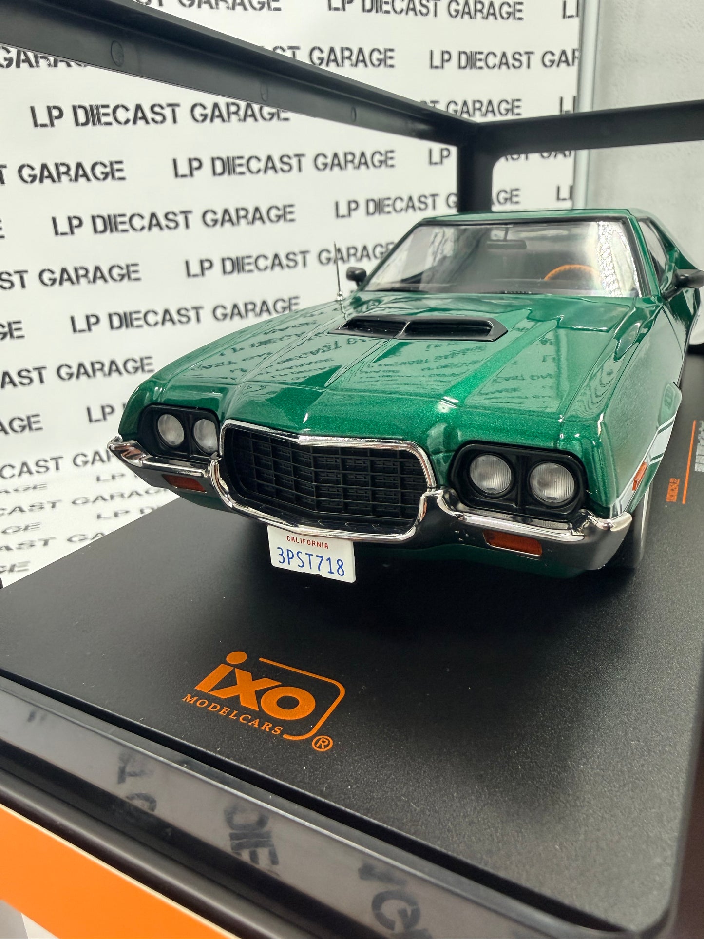 IXO Models 1972 Ford Gran Torino Sport Green Custom 1:18 Diecast Fast & Furious