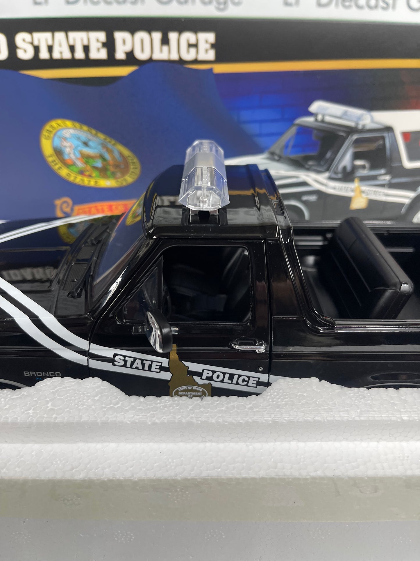 GREENLIGHT 1996 Ford Bronco Idaho State Police 1:18 Diecast