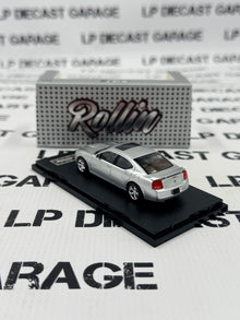 ROLLIN 2008 Dodge Charger SRT8 Silver Sedan 1:64 Diecast