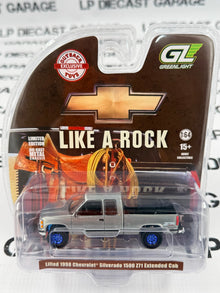 RAW CHASE GREENLIGHT 1998 Chevrolet Silverado 1500 Z71 Blue 1:64 Diecast OBT Exclusive