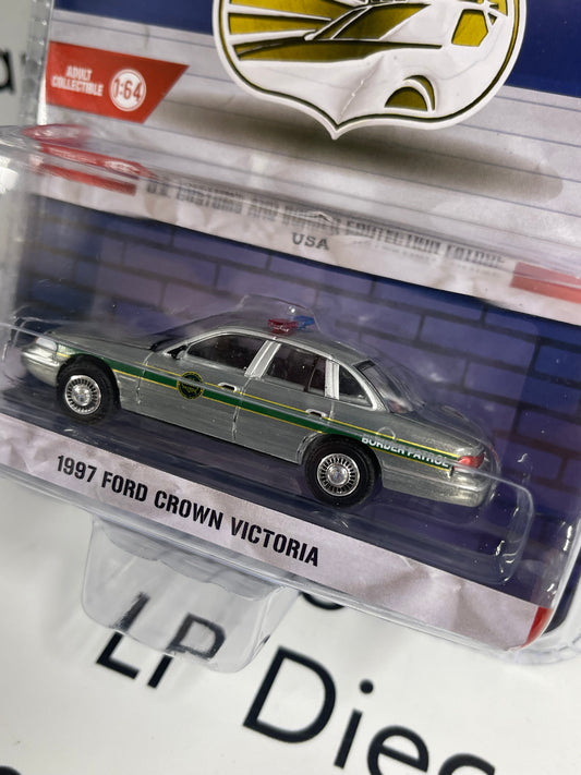 RAW CHASE GREENLIGHT 1997 Ford Crown Victoria Border Patrol 1:64 Diecast Hot Pursuit