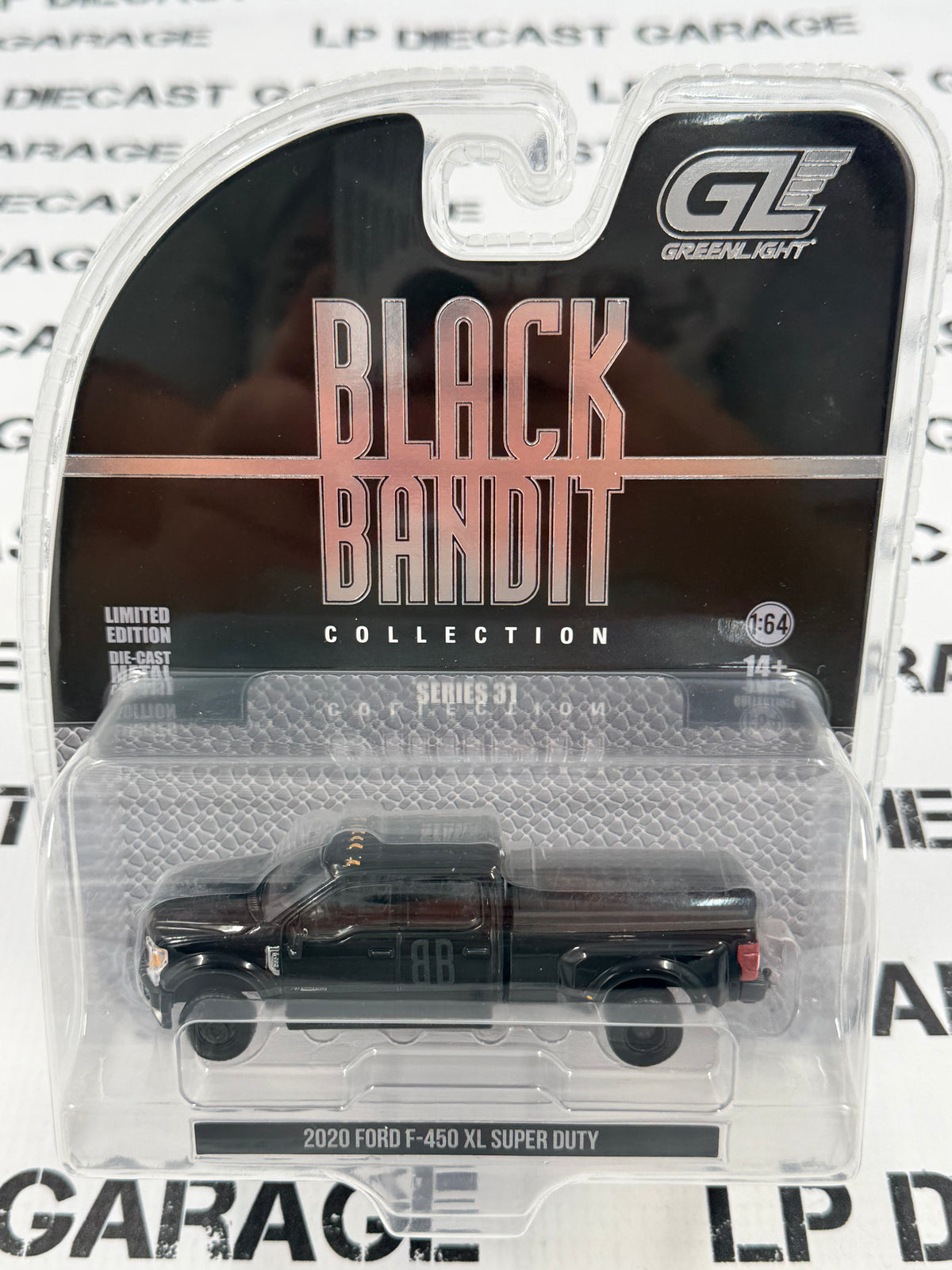 GREENLIGHT 2020 Ford F-450 XL Super Duty Truck 1:64 Diecast Black Bandit