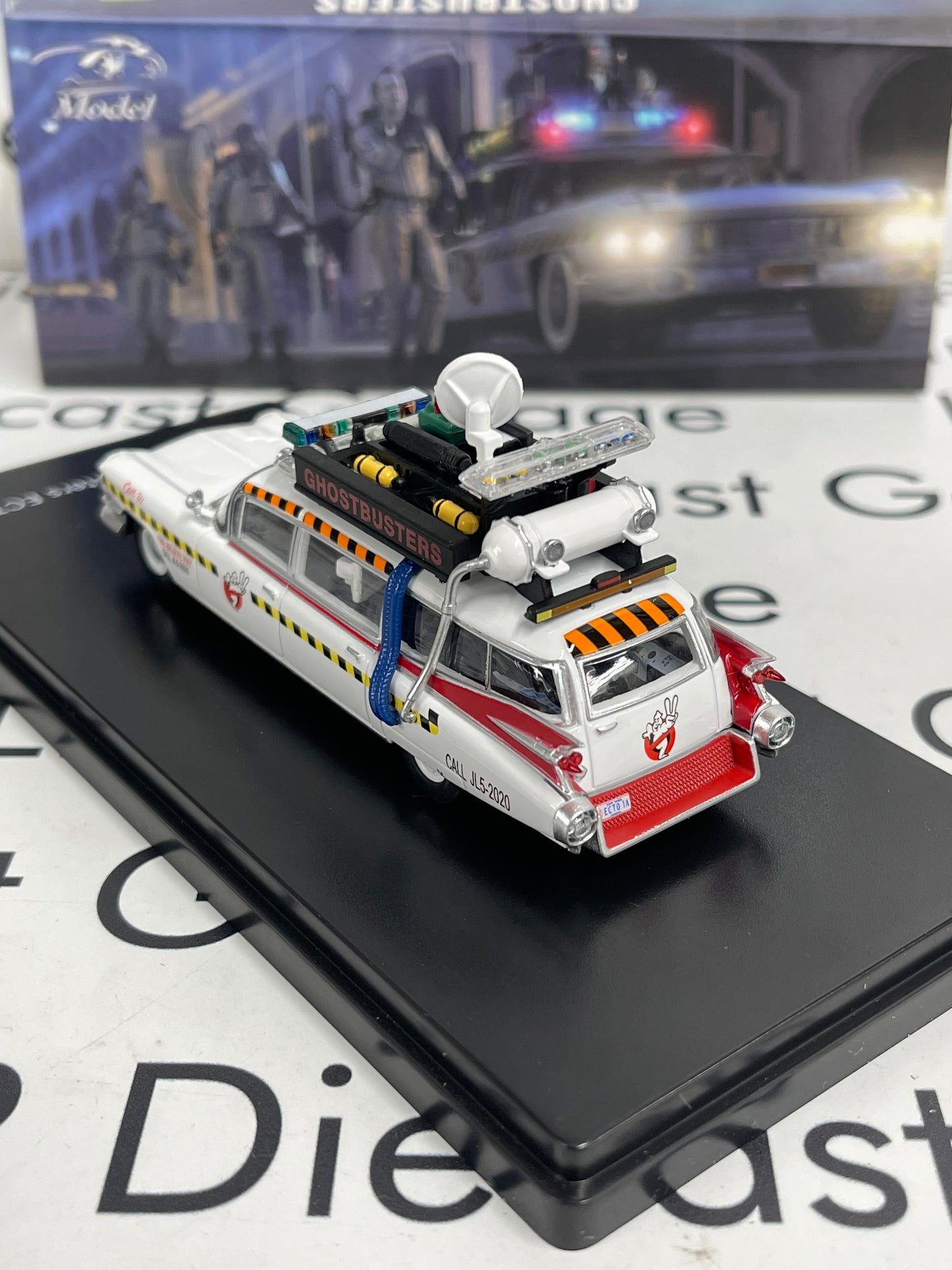 YS Models Ghostbusters Ecto-1 Cadillac Movie Car  1:64 Diecast Detailed