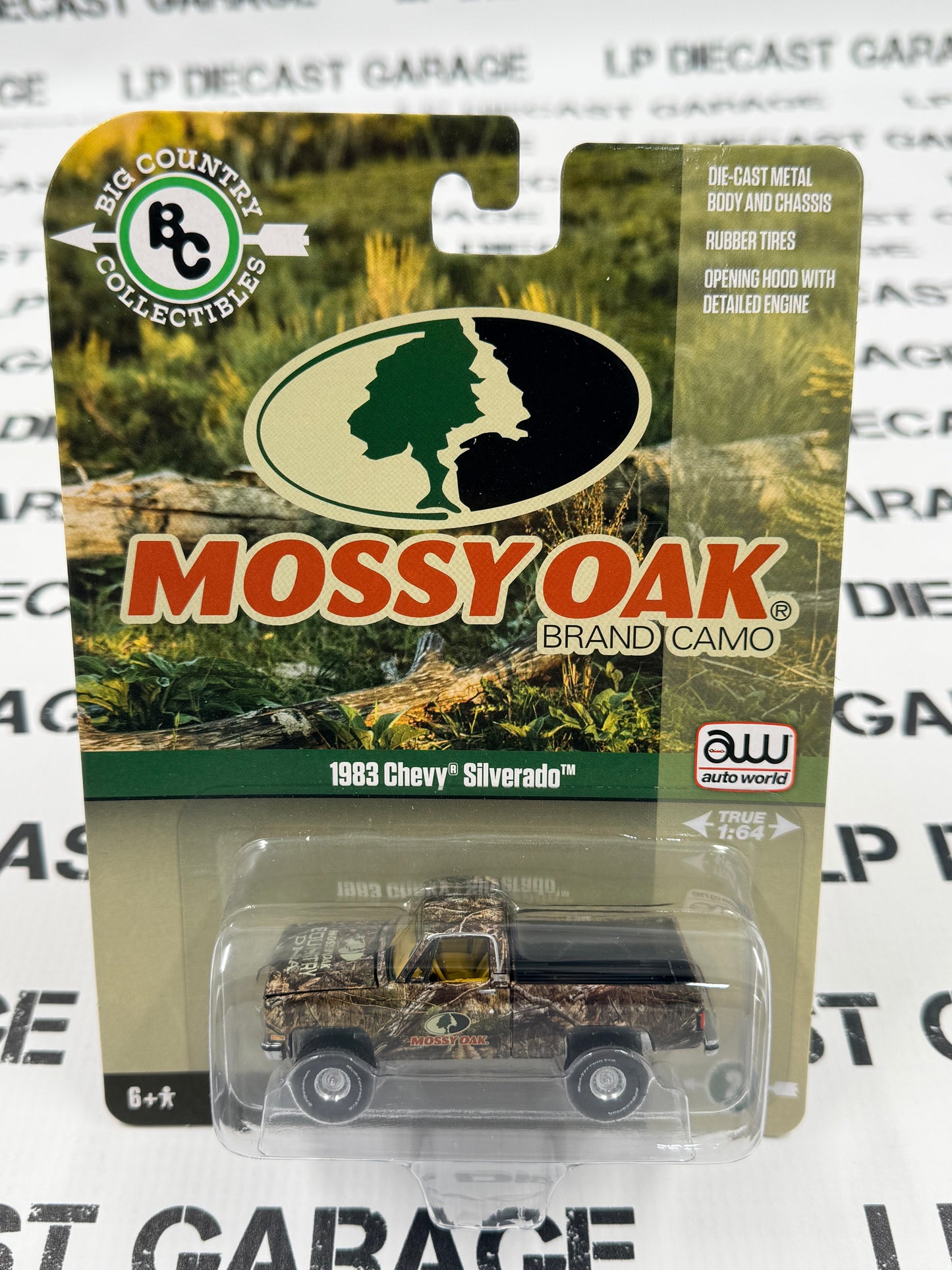 AUTO WORLD 1983 Chevy Silverado Mossy Oak Camo 1:64 Diecast Big Country