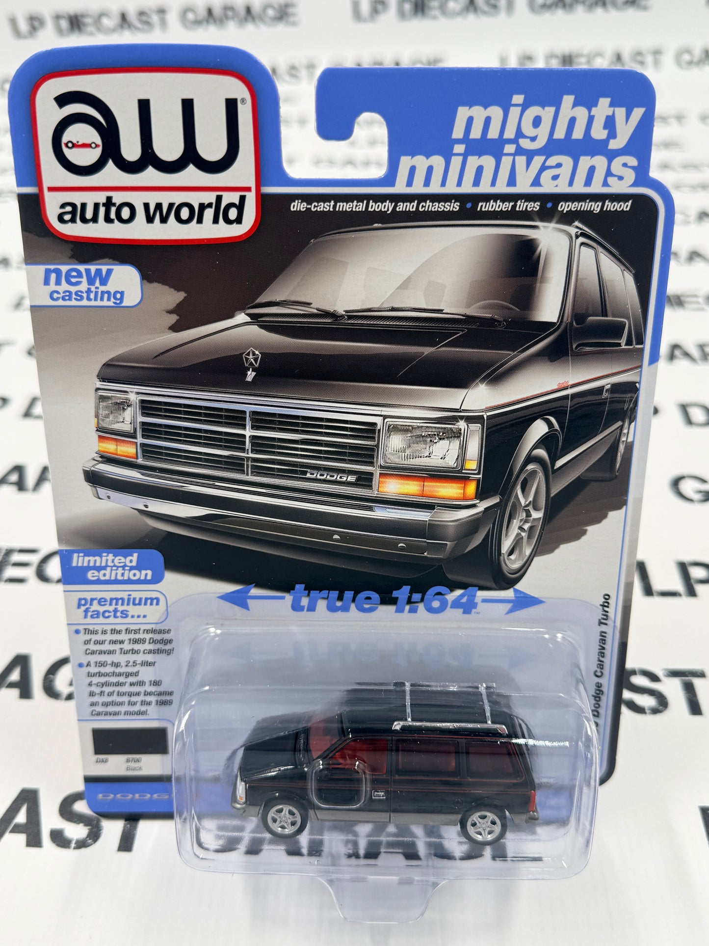 AUTO WORLD 1989 Dodge Caravan Turbo Black 1:64 Diecast Mighty Minivans