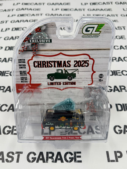 GREENLIGHT 1971 VW Type 2 Panel Van w/ Tree 1:64 Diecast Christmas 2025