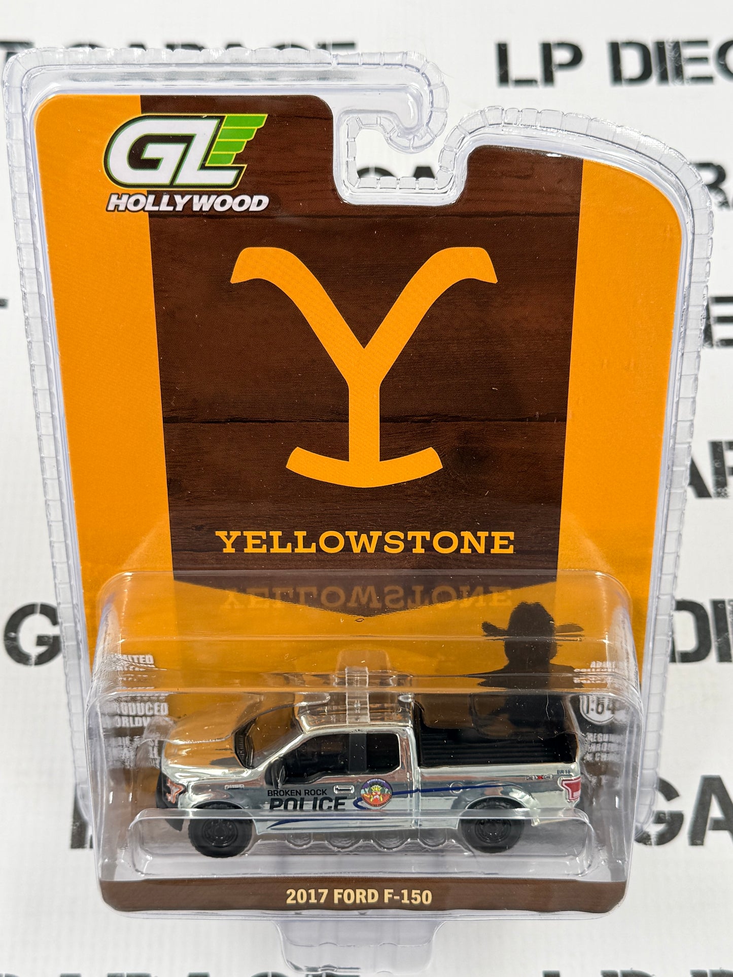 CHASE GREENLIGHT 2017 Ford F-150 Broken Rock Police Yellowstone 1:64 Diecast Exclusive