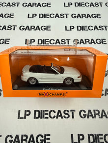 MAXICHAMPS 1994 Ford Mustang GT Convertible SN95 White 1:43 Diecast