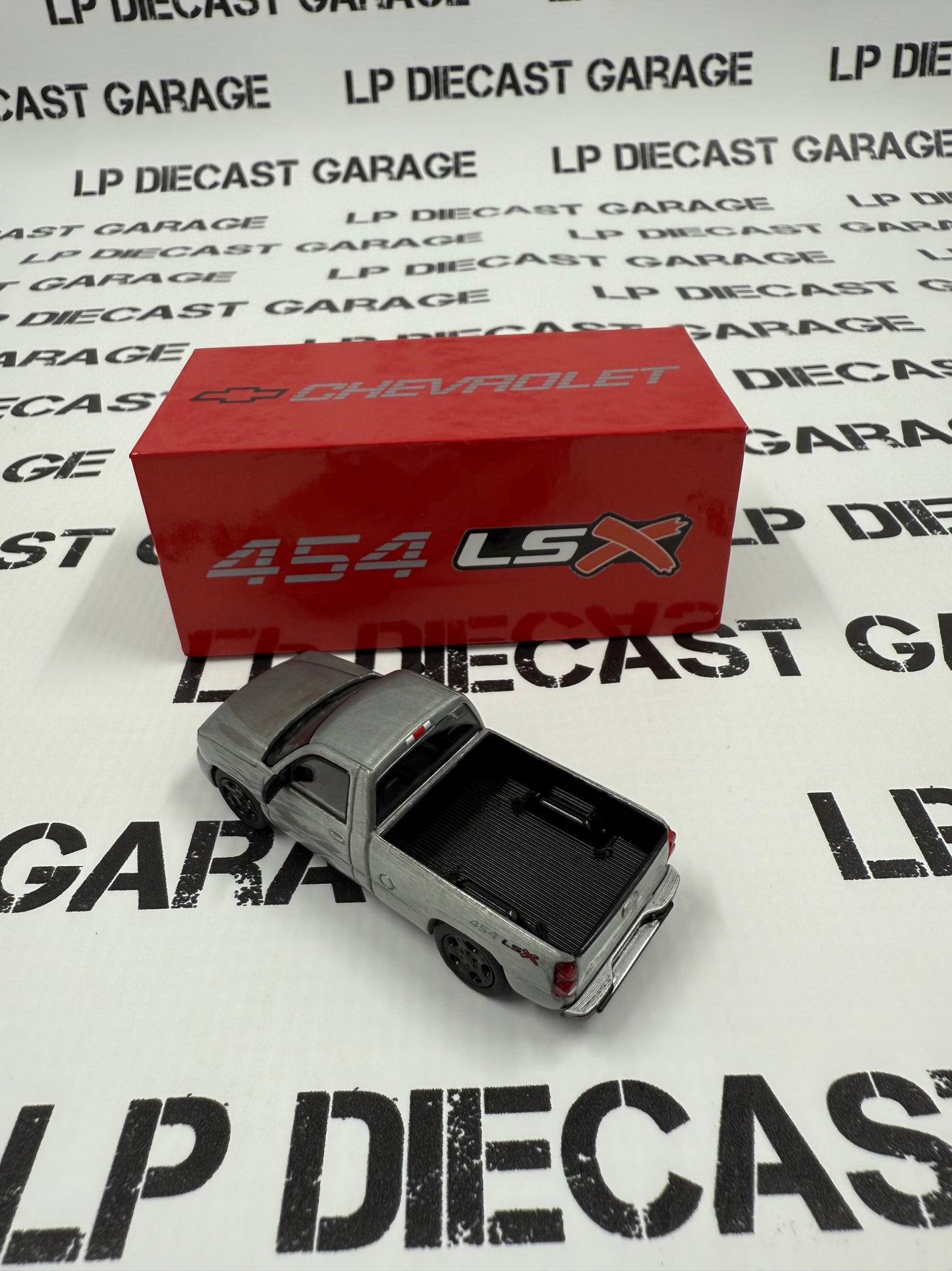 RAW CHASE PARA64 2006 Chevrolet Silverado SS Single Cab Truck Victory Red 1:64 Diecast