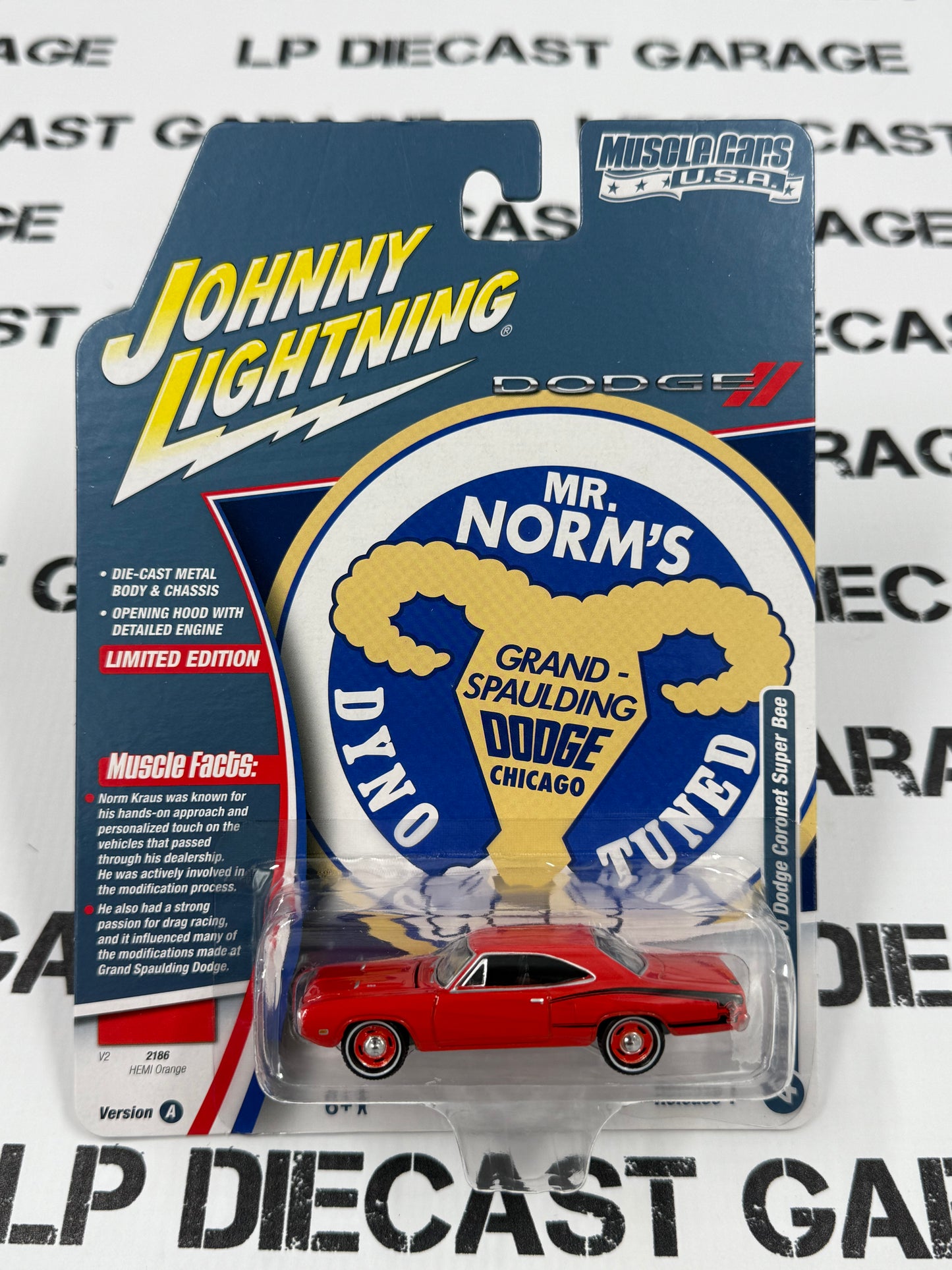 JOHNNY LIGHTNING 1970 Dodge Cornet Super Bee Orange 1:64 Diecast Muscle Cars USA