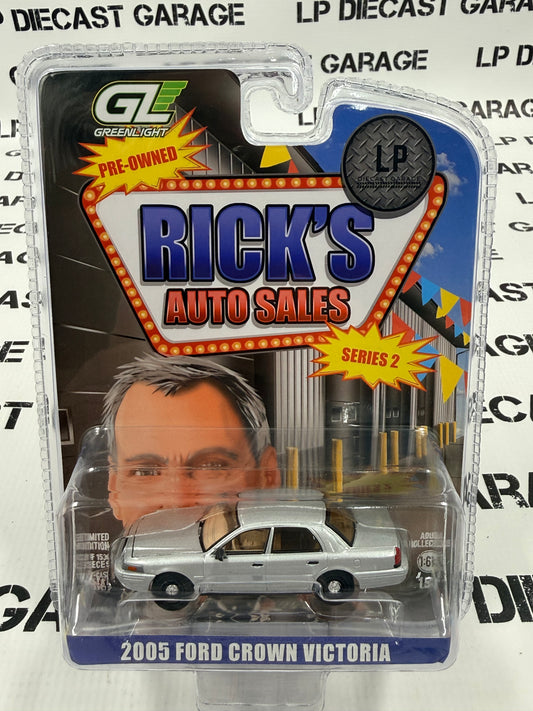 GREENLIGHT 2005 Ford Crown Victoria Silver LP Exclusive 1:64 Diecast Ricks Auto Sales