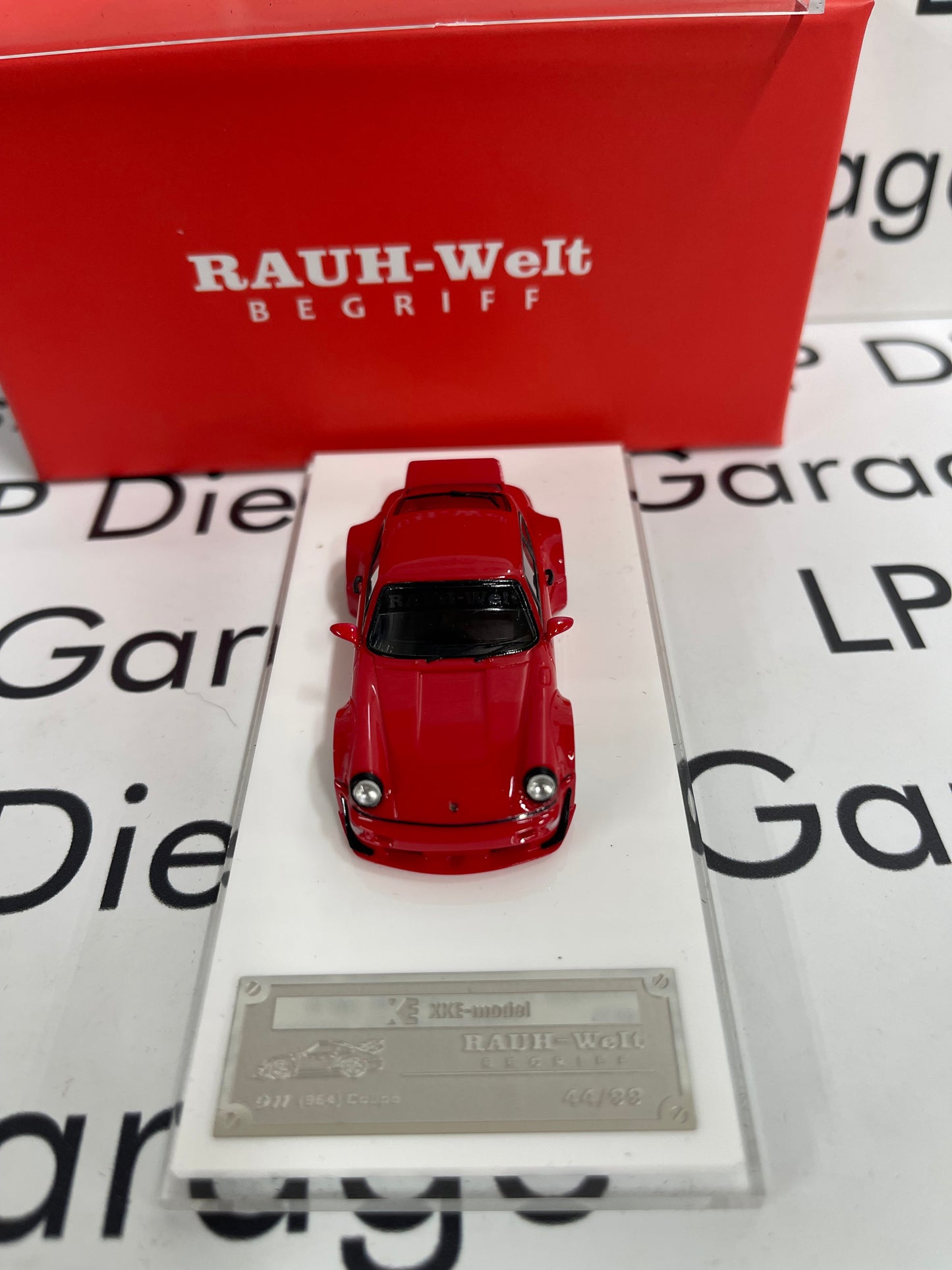 XXE-Models Porsche 964 RWB BeGriff Red 1:64 Resin Model Rauh-Welt