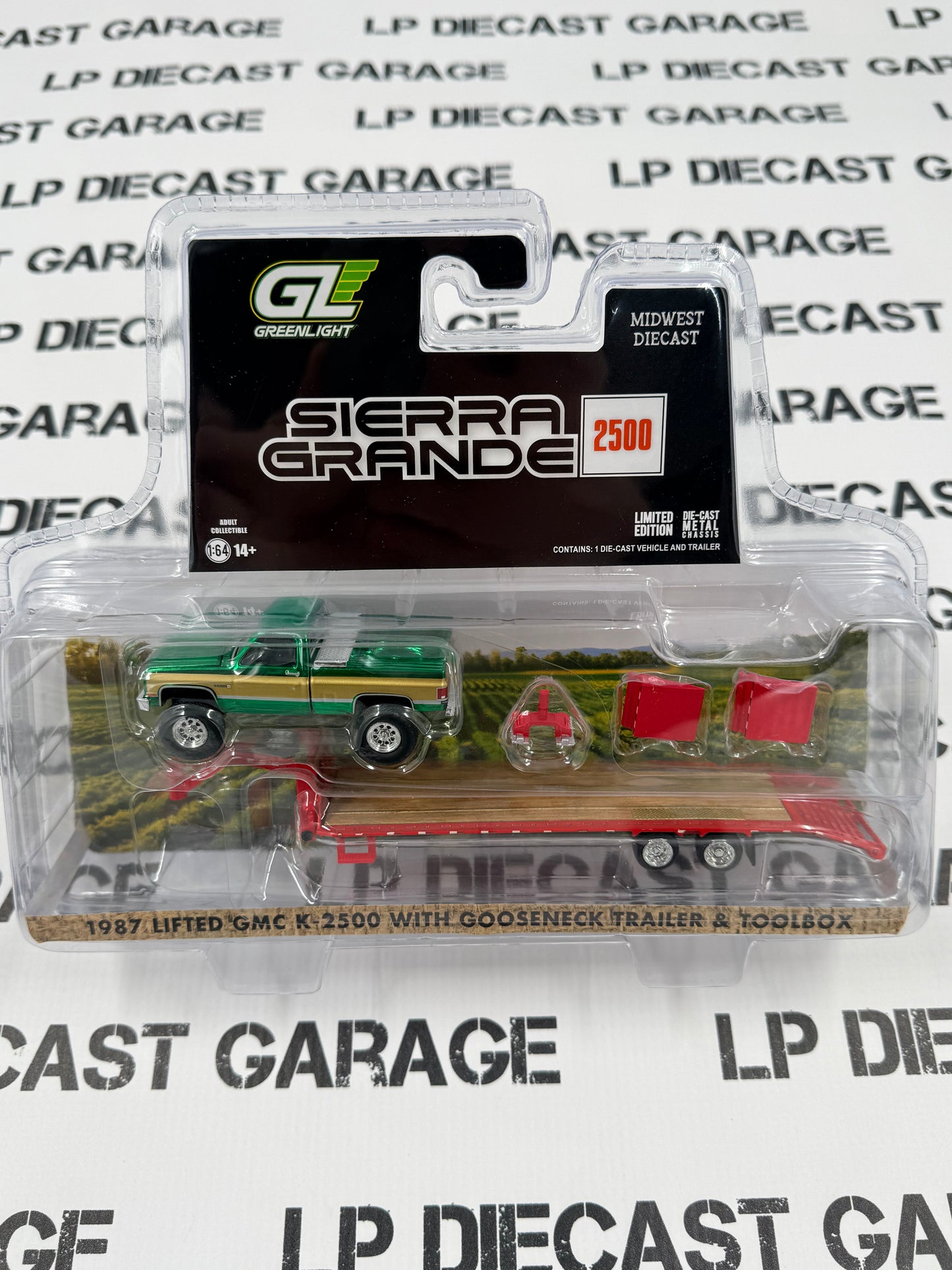 CHASE GREENLIGHT 1987 GMC Sierra K2500 Red w/ Gooseneck Trailer 1:64 Diecast Midwest Exclusive