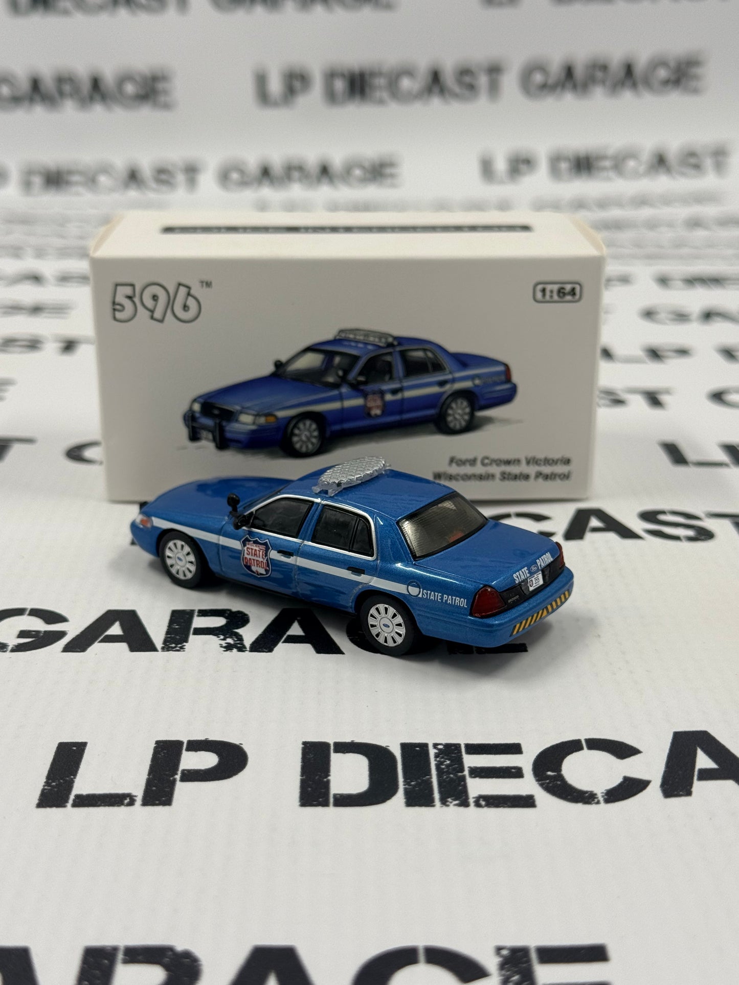 596 Model Ford Crown Victoria Wisconsin State Police 1:64 Diecast