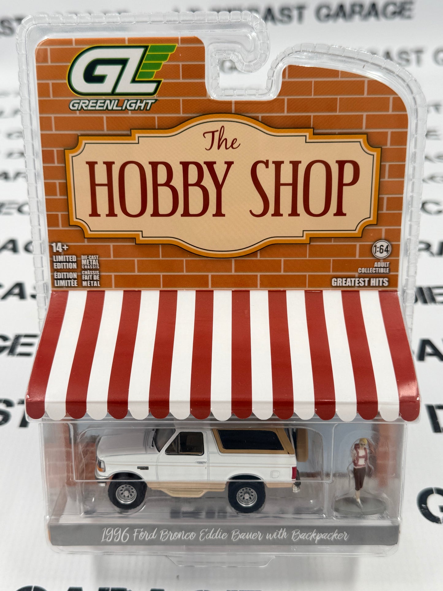 GREENLIGHT 1996 Ford Bronco Eddie Bauer w/ Figure 1:64 Diecast Hobby Shop