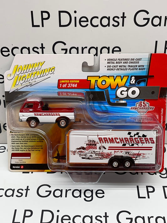 JOHNNY LIGHTNING 1965 Dodge A-100 with Enclosed Trailer RamChargers Tow & Go 1:64 Diecast