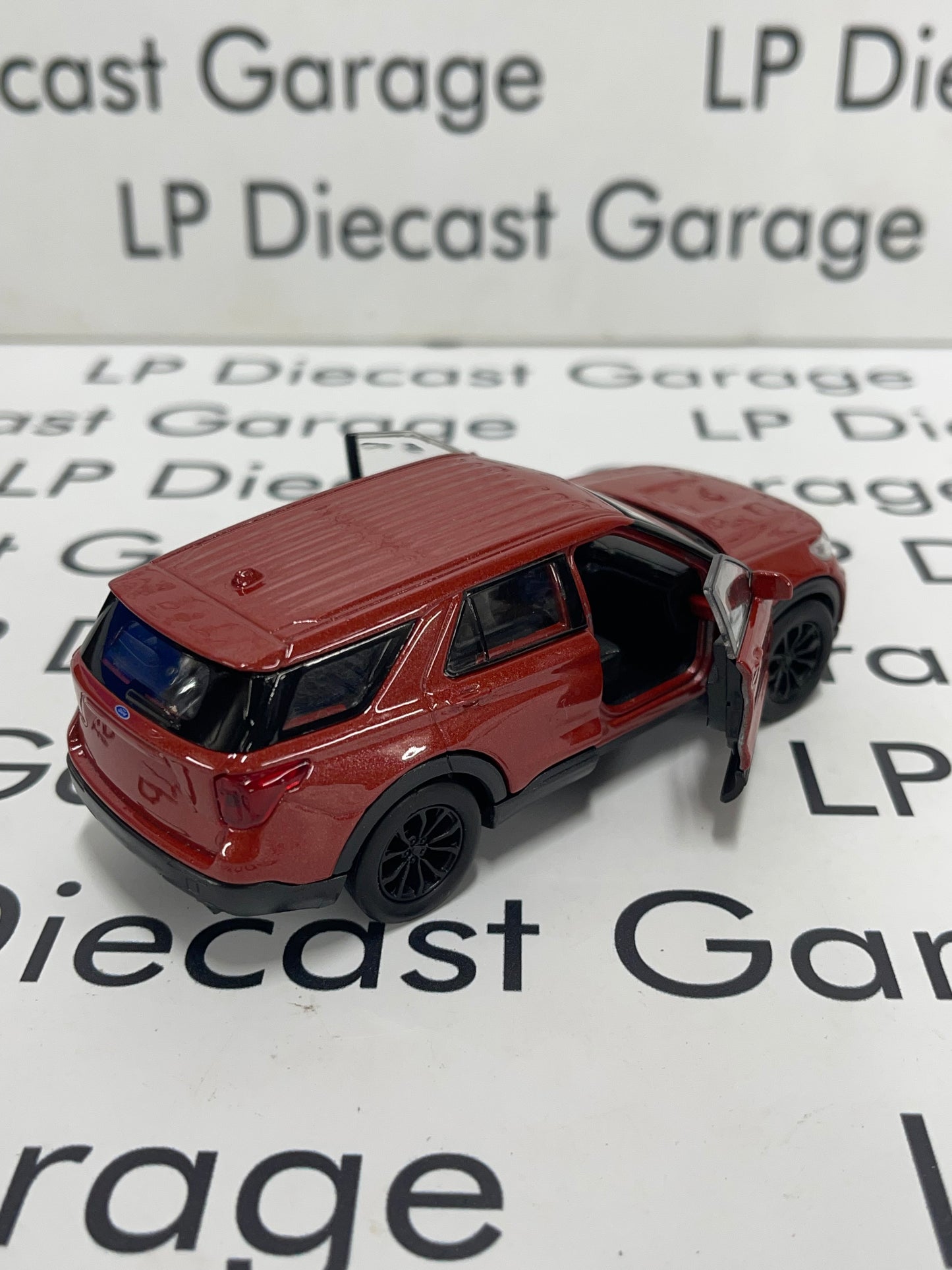 WELLY 2023 Ford Explorer Utility Red 5" NEX Models 1:39 Scale Diecast