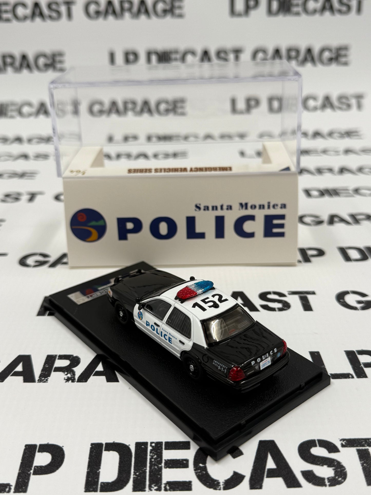 ROLLIN Ford Crown Victoria Santa Monica Police Interceptor Black 1:64 Diecast