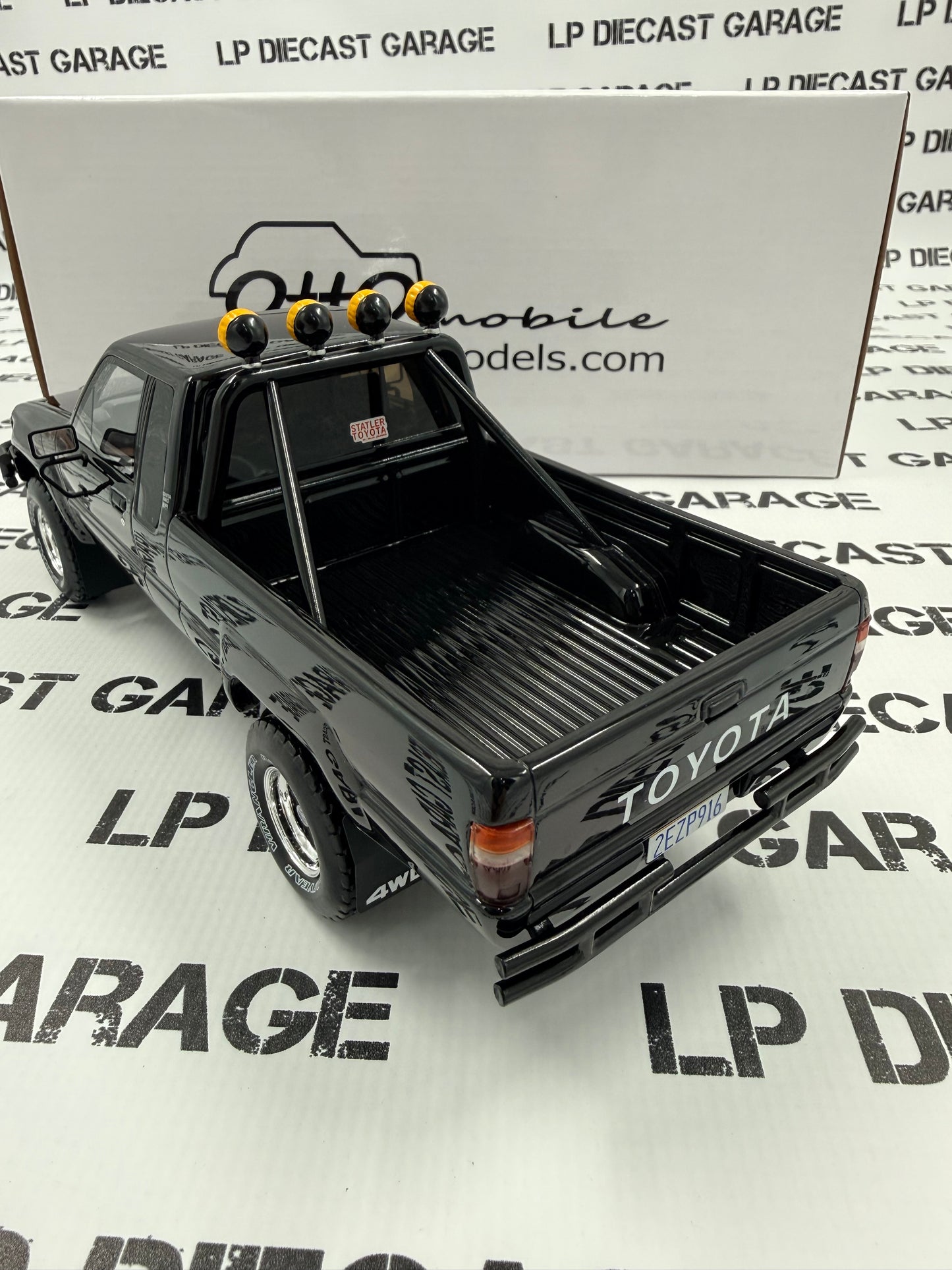 OTTO MOBILE 1985 Toyota SR5 Pickup Black 1:18 Scale Resin Model OT481B Back to the Future