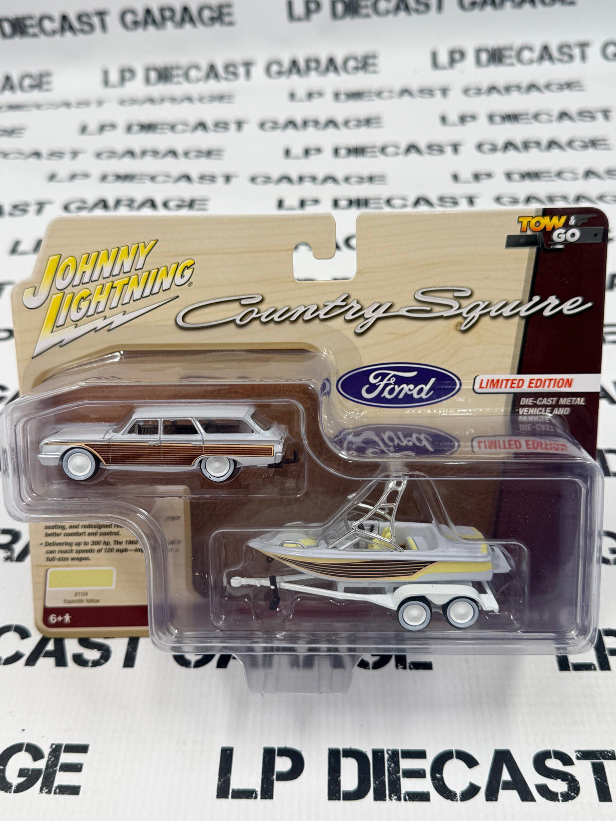 CHASE JOHNNY WHITE LIGHTNING 1960 Ford Country Squire w/ Boat Yellow 1:64 Diecast Tow & Go