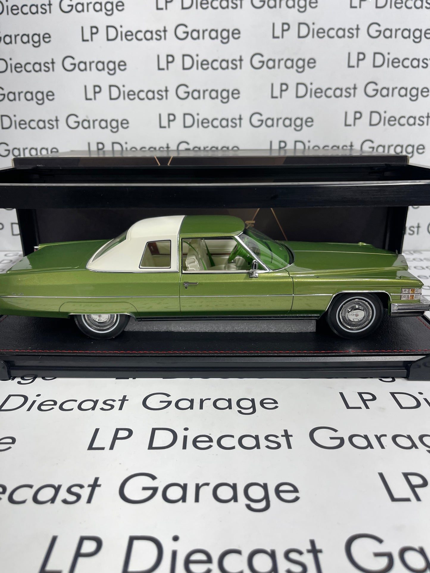 STAMP MODELS 1974 Cadillac Coupe Deville Persian Lime Firemist 1:18 Scale Resin Model