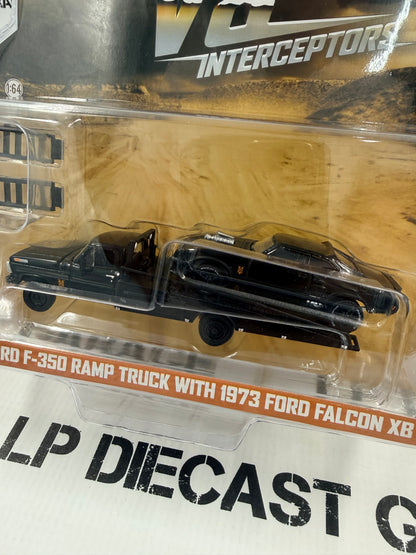 GREENLIGHT 1972 Ford F-350 Ramp Truck & Falcon XB V8 Interceptor 1:64 Diecast Mad Max