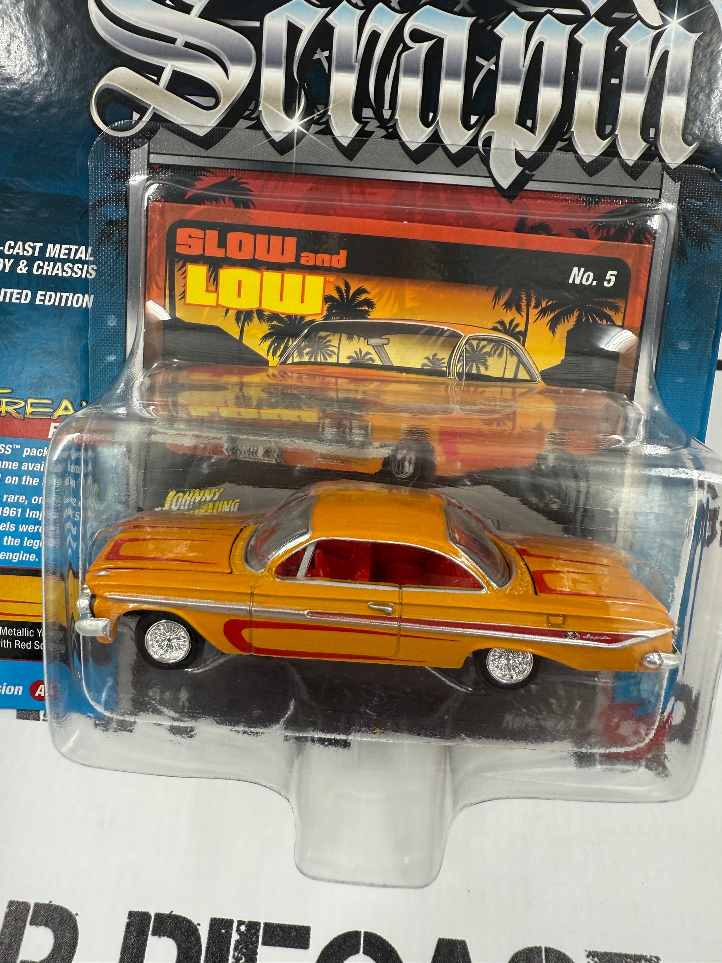 JOHNNY LIGHTNING 1961 Chevy Impala SS 409 Yellow Lowrider 1:64 Diecast Scrapin