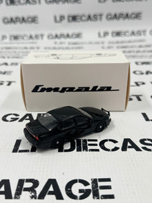 MODEL CAR 2005 Chevrolet Impala Black Unmarked 1:64 Diecast