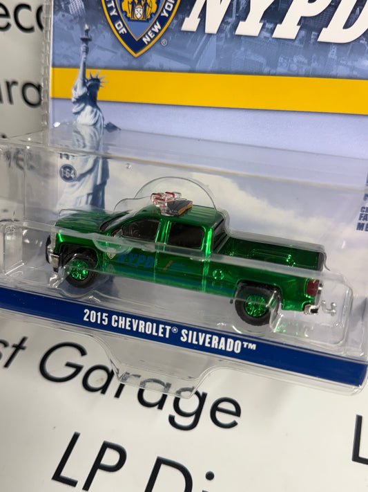 GREEN MACHINE CHASE GREENLIGHT 2015 Chevrolet Silveraod NYPD Police Truck 1:64 Diecast Hobby Exclusive