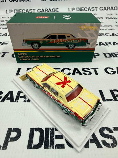 SUN STAR 1979 Lincoln Continental Town Car 1:64 Diecast Christmas Edition