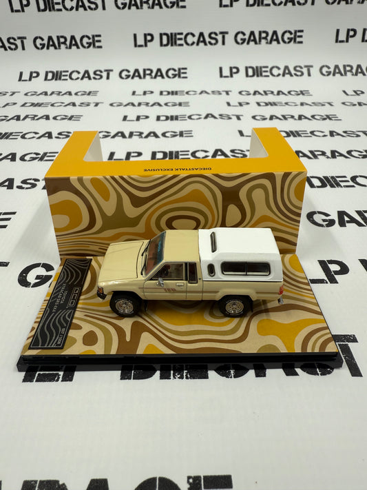 GCD 1985 Toyota Hilux SR5 Xtra Cab Tan Pickup Truck 1:64 Diecast Talk Exclusive